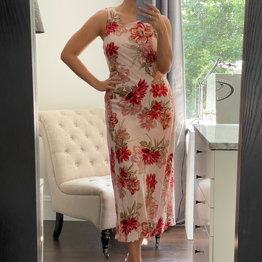 New! Floral Sleeveless Open Back Midi Dress with side zipper size L